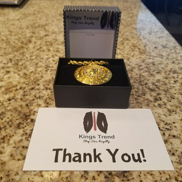 NEW! Mens 18K Gold Plated "Medusa" Pendant - Picture 8 of 8